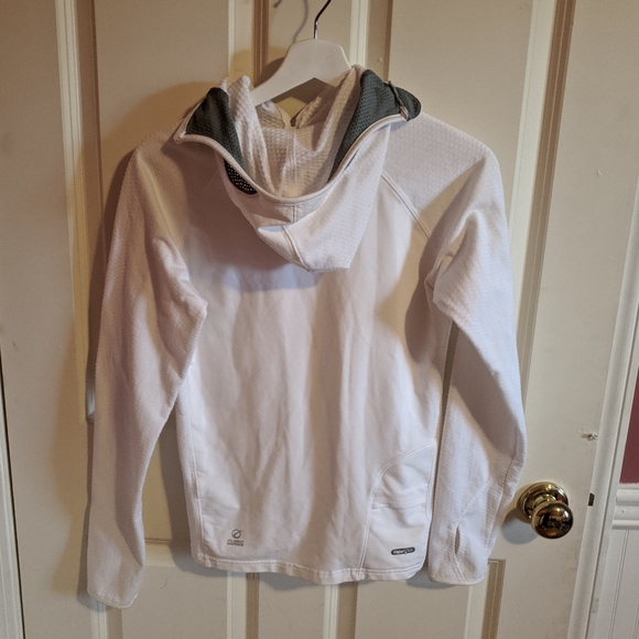 The North Face Hoodie Half-Zip Pullover - Picture 7 of 9